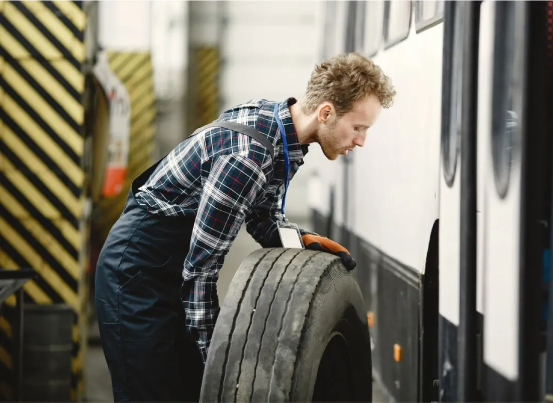 I Was Hurt by a Truck Tire Blowout — Can an Attorney Help Me?